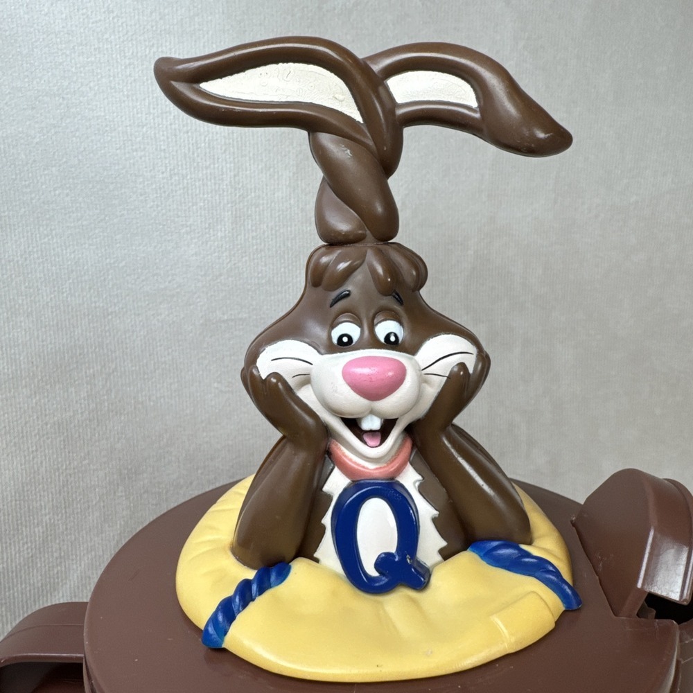 VTG Nestle Quick Nesquik Brown Chocolate Milk Bunny Mixer Plastic‎ Pitcher 24oz - Picture 3 of 14